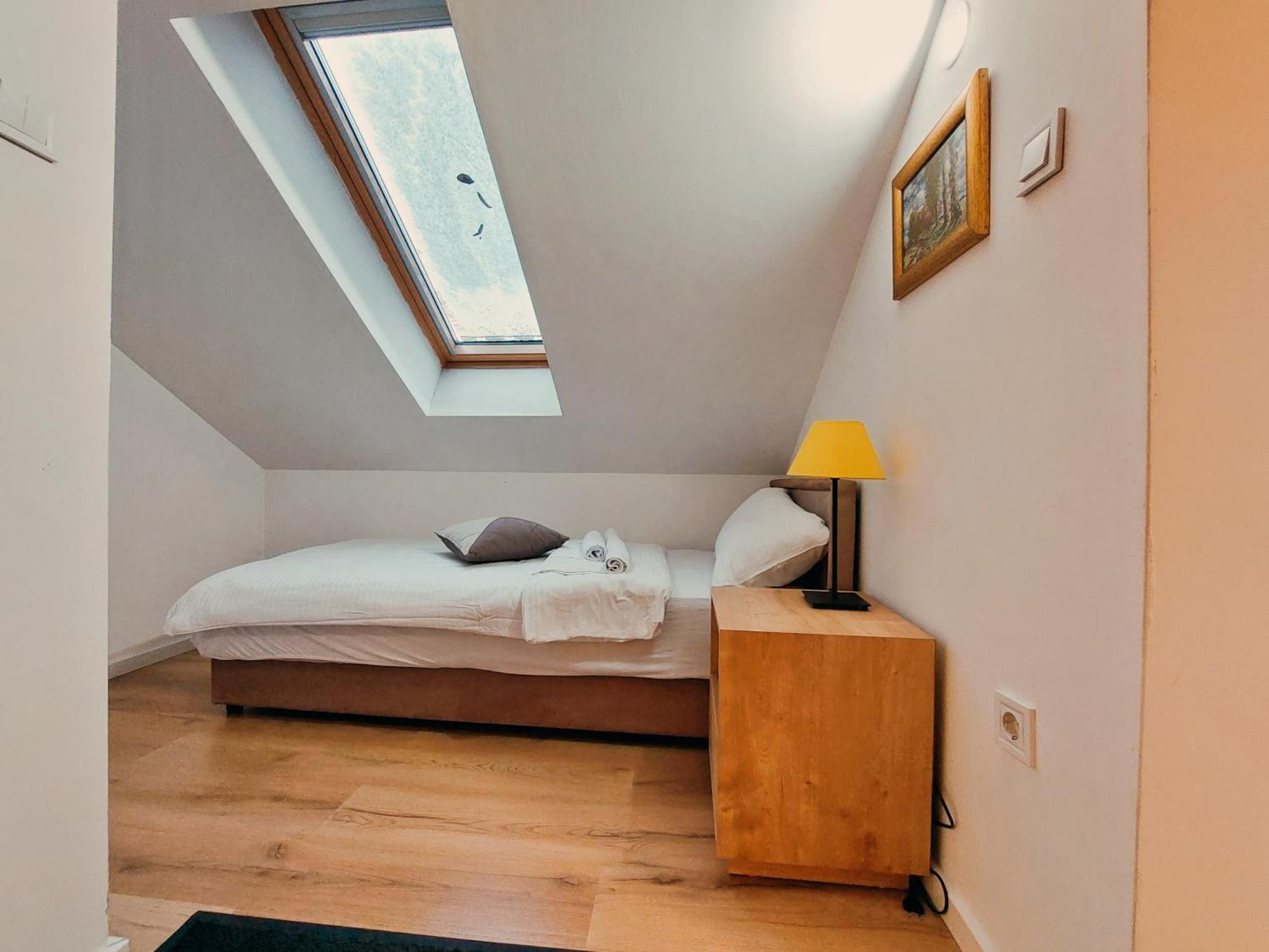 Buba Palace Nikšić Kültér fotó