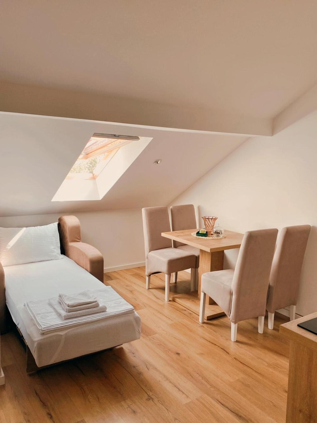 Buba Palace Nikšić Kültér fotó