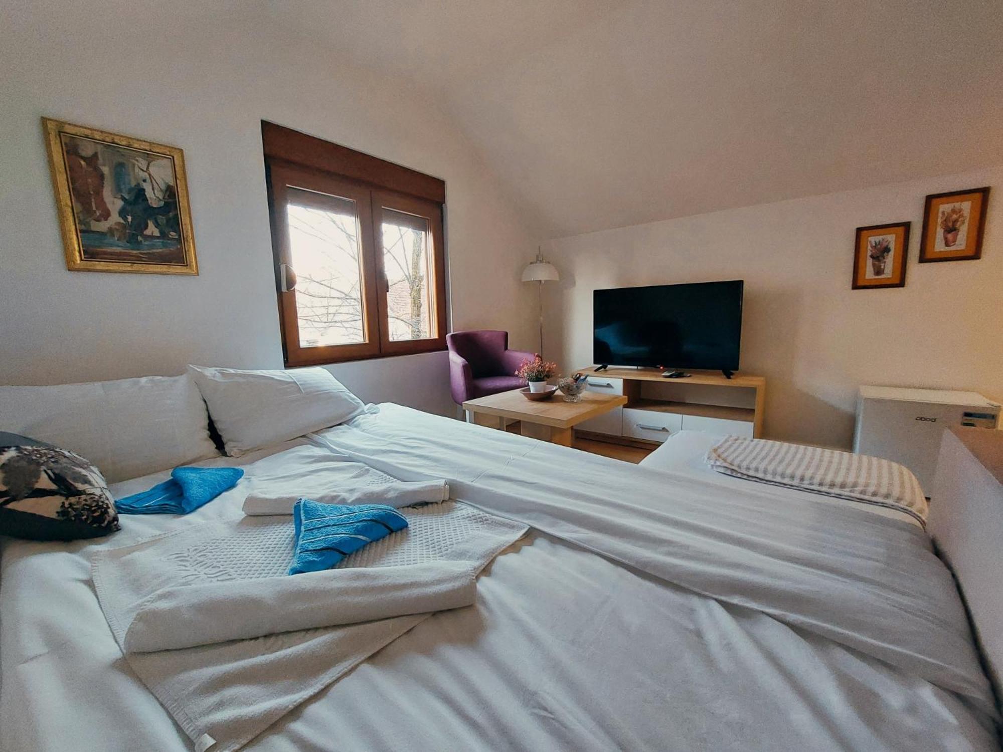 Buba Palace Nikšić Kültér fotó