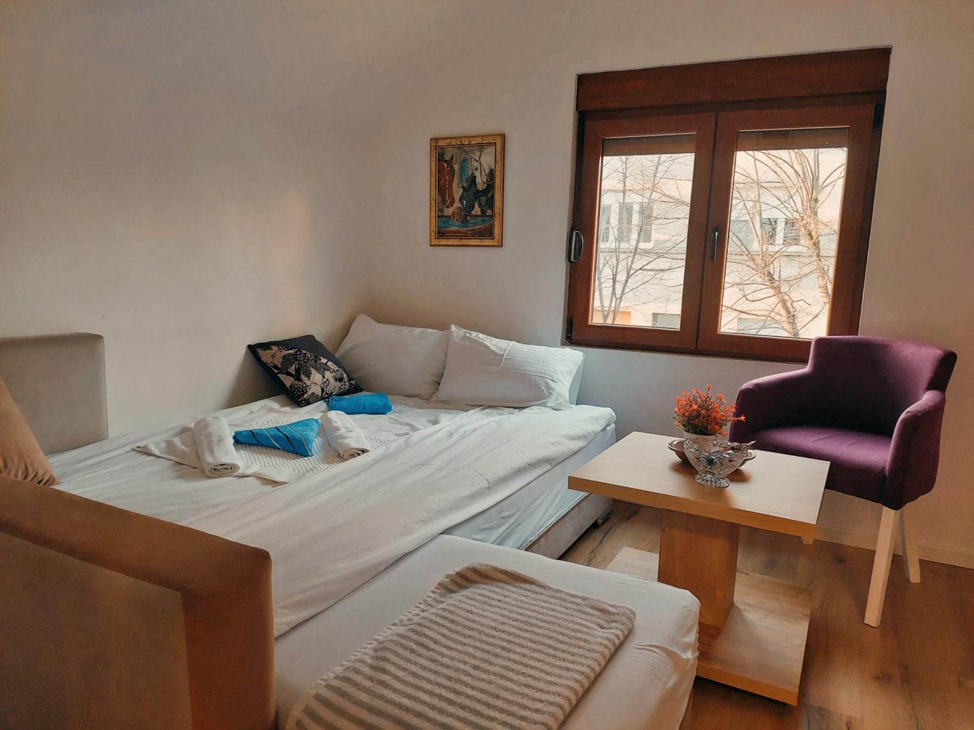 Buba Palace Nikšić Kültér fotó