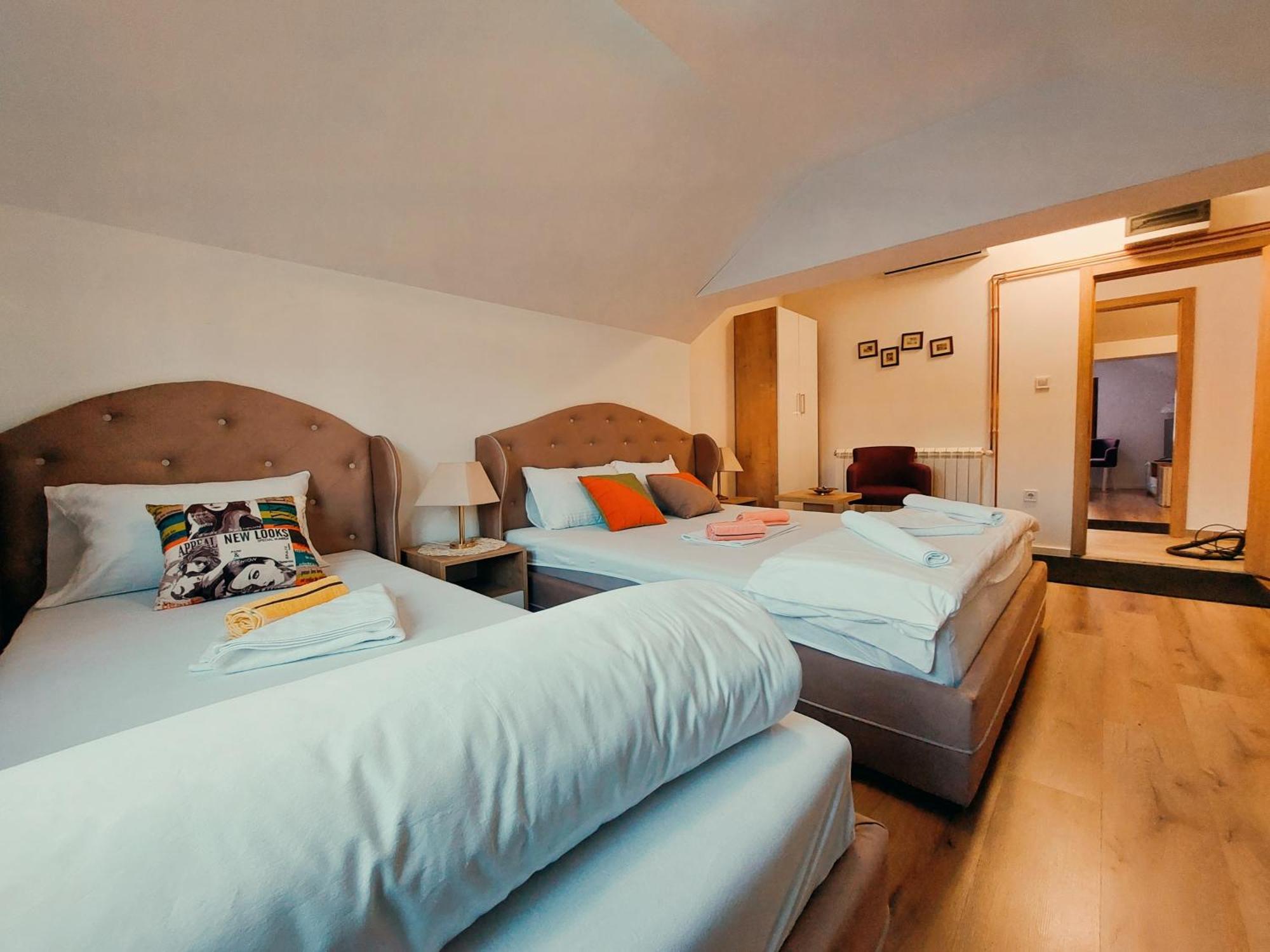 Buba Palace Nikšić Kültér fotó